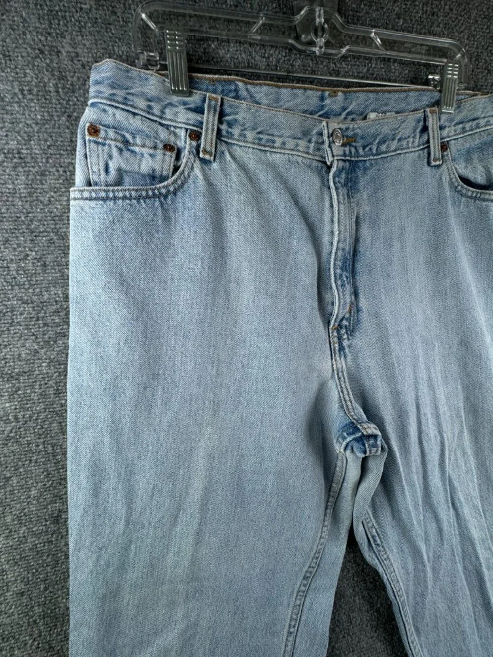 VTG 1999 Levis 550 Sz 18 (36x31.5) Reg L Relaxed Fit Light Wash Denim Jeans *